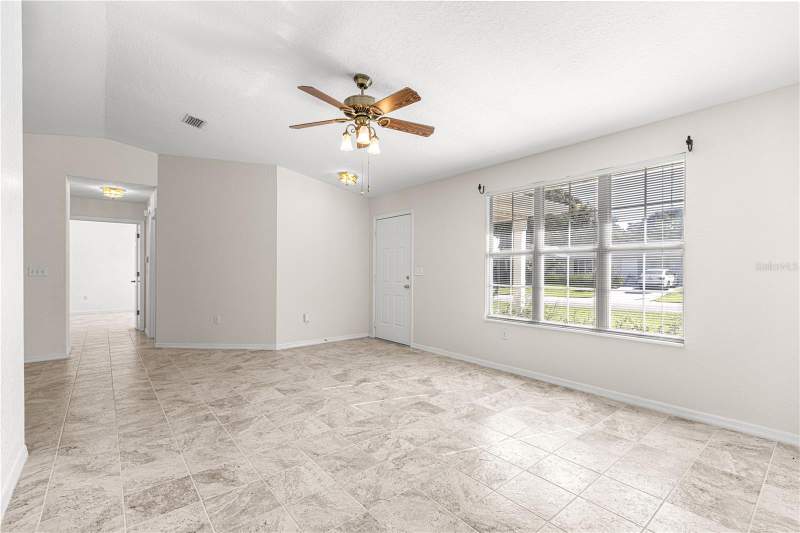 2 bedroom Single Family Residence at 8340 SW 108th Loop, Oak Run Nbrhd, Ocala — photo 5