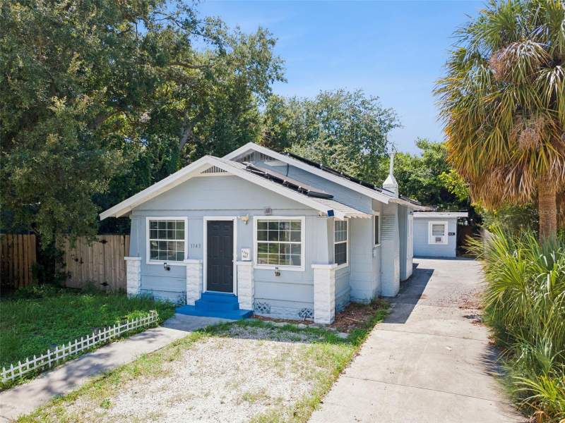 5 bedroom Single Family Residence at 1743 Yale Street, Blackburns W S Sub, St Petersburg — photo 2