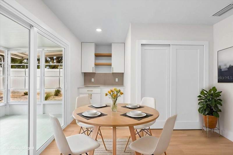 4 bedroom Single Family Residence at 12904 128th Lane, Mill Pond, Largo — photo 4