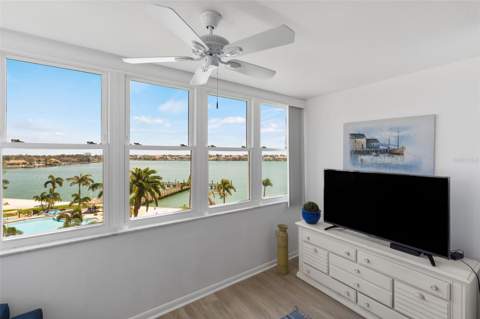 5130 Brittany Drive #505, St Petersburg FL - photo 18 of 70