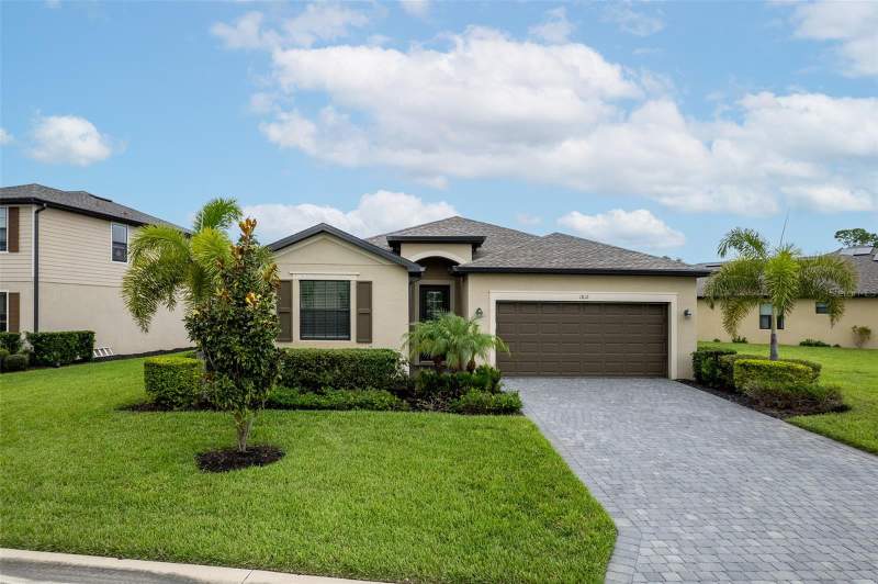 4 bedroom Single Family Residence at 1812 E Isles Road, Isles/West Port Ph I, Port Charlotte — photo 2