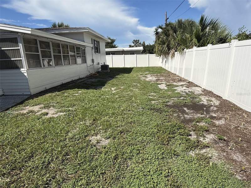 3 bedroom Single Family Residence at 6940 Exeter Park Place, Covington Park, Apollo Beach — photo 4