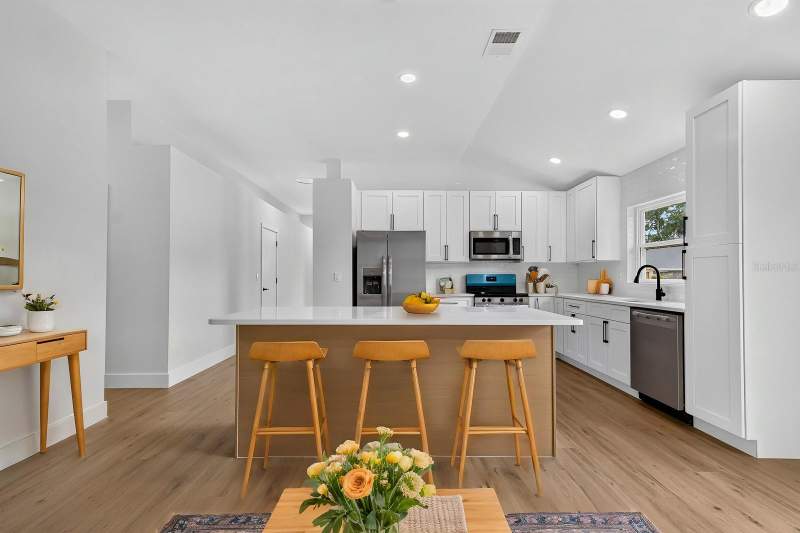 3 bedroom Single Family Residence at 7737 Marbella Creek Avenue, Towne Park Ph 1, Tampa — photo 5