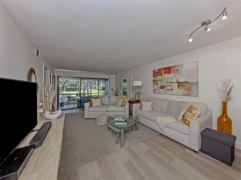 4713 Winslow Beacon #5, Sarasota FL - photo 10 of 56