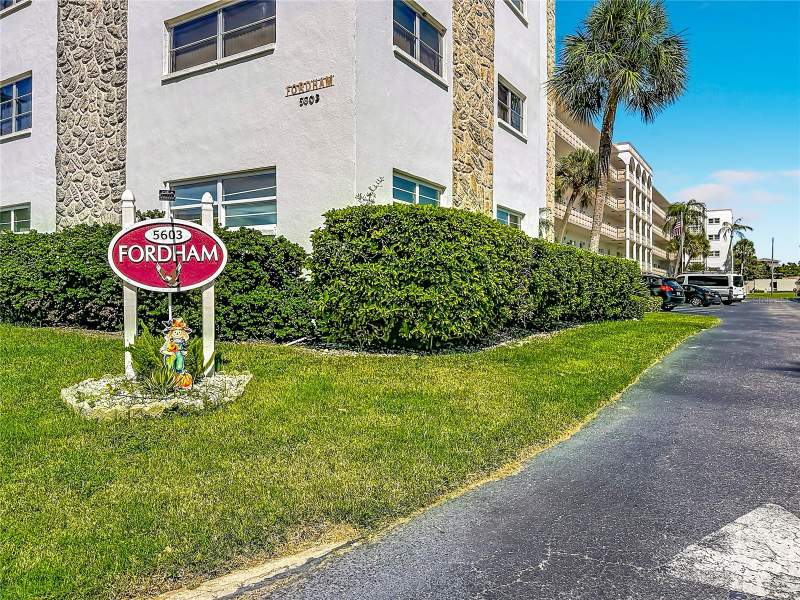 2 bedroom Condominium at 5603 80th Street #416, Five Towns Of St Pete, St Petersburg — photo 3