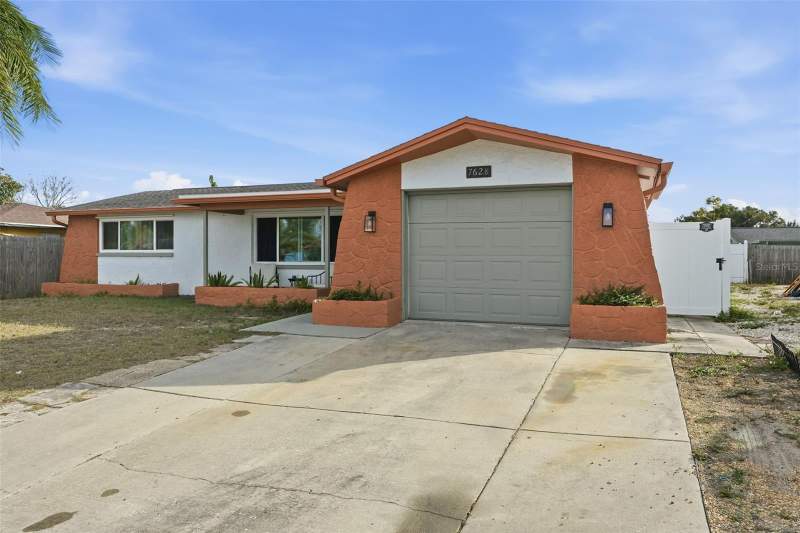 7628 DALE DRIVE home for sale in Gulf Highlands
