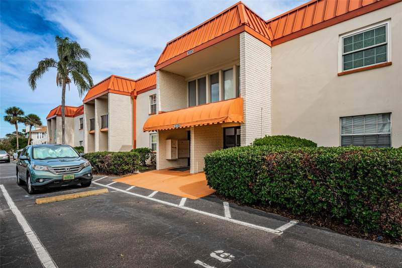 2 bedroom Condominium at 10365 Paradise Boulevard #16, Treasure Island Villas Condo, Treasure Island — photo 2