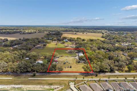 8236 Wire Road, Zephyrhills FL - photo 12 of 18