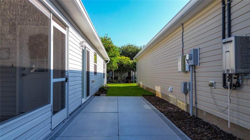2 bedroom Villa at 2301 Whisper Street, Villages Of Sumter Rainey Villas, The Villages — photo 4
