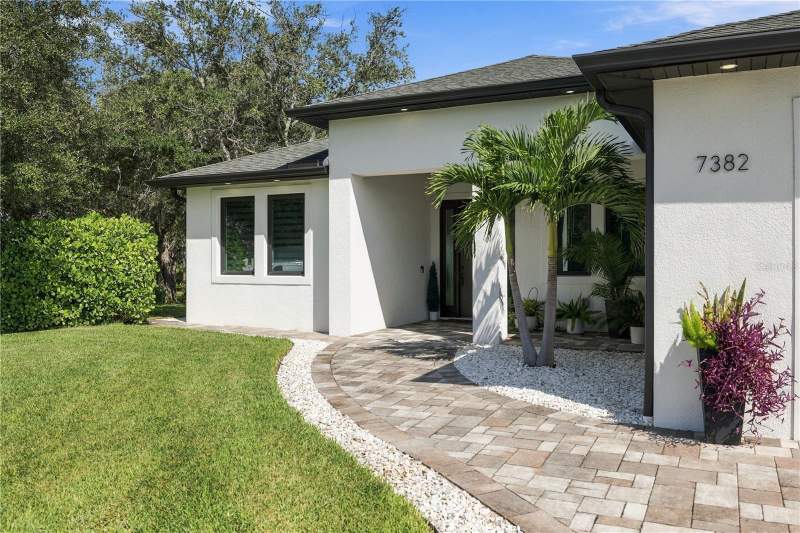 3 bedroom Single Family Residence at 7382 Perennial Road, Port Charlotte Sub 36, North Port — photo 2
