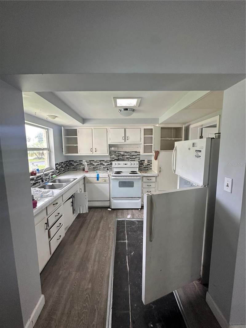 3 bedroom Single Family Residence at 5323 Carlton Road, Jasmin Terrace, New Port Richey — photo 4