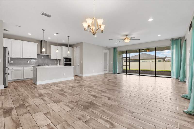 4 bedroom Single Family Residence at 12646 Shetland Walk Drive, B & D Hawkstone Ph 2, Lithia — photo 5