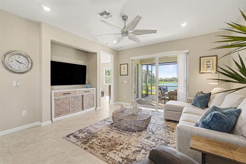 2 bedroom Single Family Residence at 9945 Bright Water Drive, Beachwalk By Manasota Key Ph 1, Englewood — photo 4