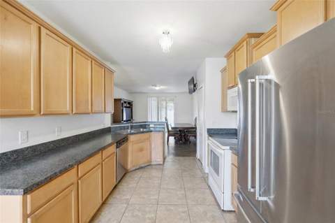 7878 Tanbier Drive, Orlando FL - photo 13 of 37