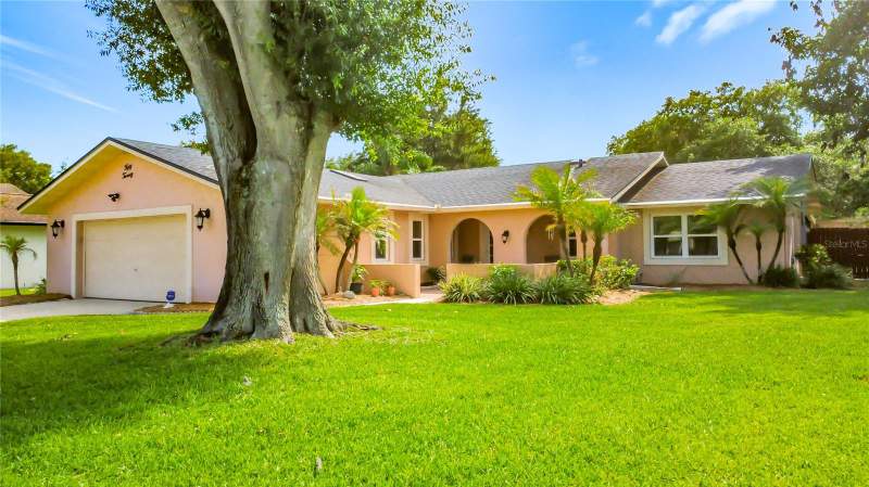 3 bedroom Single Family Residence at 5020 The Oaks Circle, River Oaks, Orlando — photo 2