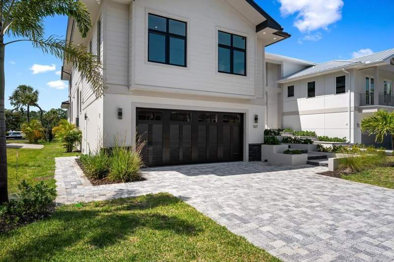 4 bedroom Single Family Residence at 527 Venice Lane, Siesta Beach, Sarasota — photo 2