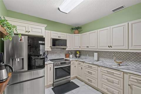 6444 Ashville Drive, Zephyrhills FL - photo 15 of 59