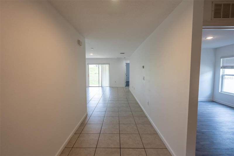 4 bedroom Single Family Residence at 1333 Lucerne Loop Road, Lucerne Park, Winter Haven — photo 5