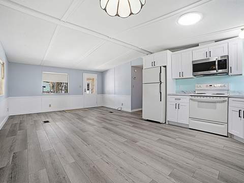 721 Sharon Drive, The Villages FL - photo 7 of 32