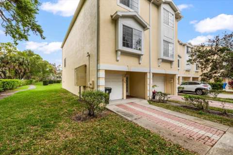 108 Brent Circle, Oldsmar FL - photo 7 of 30