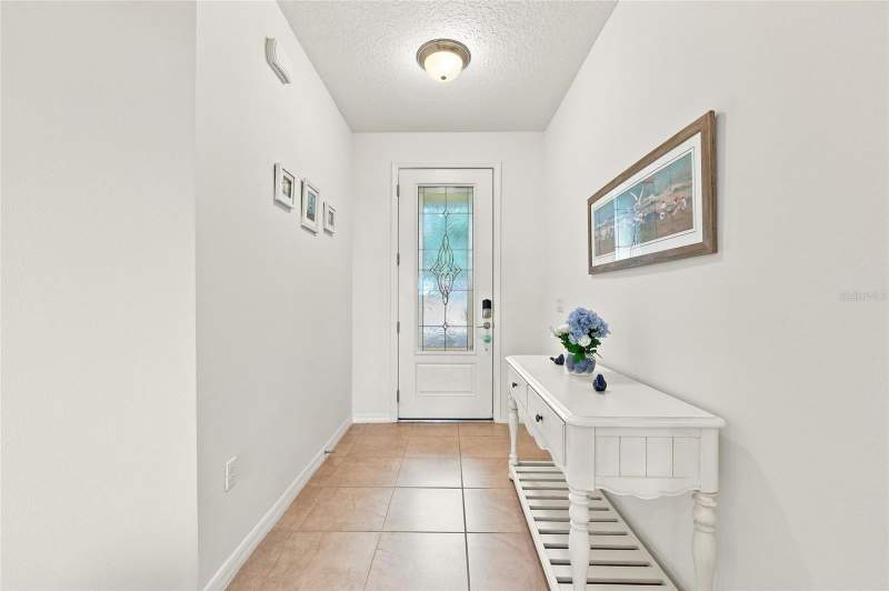 2 bedroom Single Family Residence at 381 Silver Maple Road, Cascades/Groveland Ph 2, Groveland — photo 5