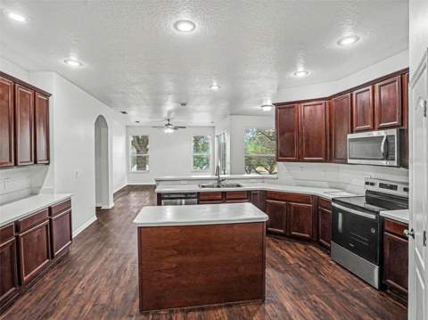 526 Azalea Bloom Drive, Apopka FL - photo 6 of 26