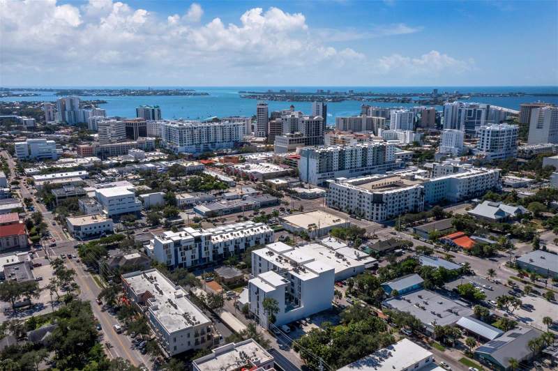 4 bedroom Condominium at 430 Kumquat Court #506, Villa Ballada, Sarasota — photo 2