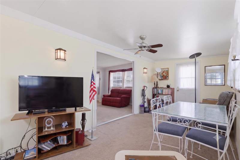 3 bedroom Mobile Home at 5417 Amanda Street, Betmar, Zephyrhills — photo 5