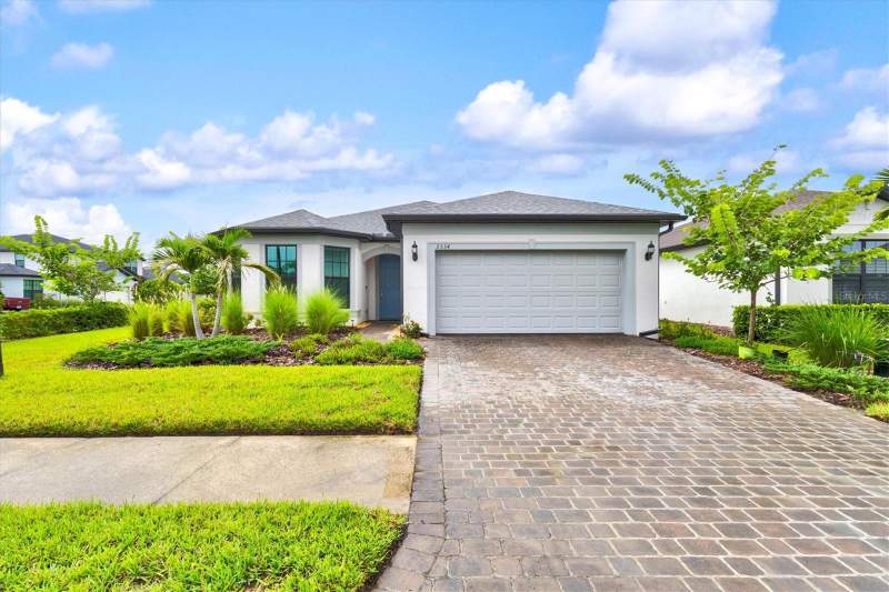 3 bedroom Single Family Residence at 2534 Gabel Oak Drive, Cedar Grove Ph 2B, North Port — photo 2