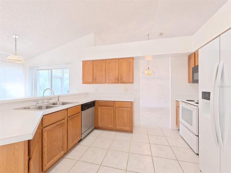 3 bedroom Single Family Residence at 3561 Scoutoak Loop, Heronwood At Carillon, Oviedo — photo 5