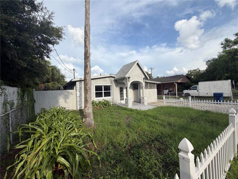 4 bedroom Single Family Residence at 5103 N 30th Street, Bellmont Heights, Tampa — photo 4