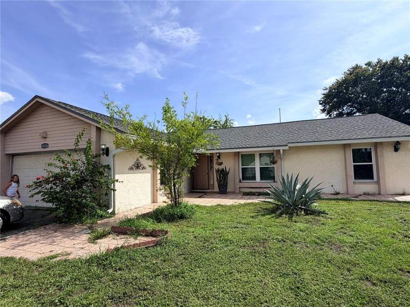 3 bedroom Single Family Residence at 10326 Out Island Drive, Bay Port Colony Ph III Un 1, Tampa — photo 2