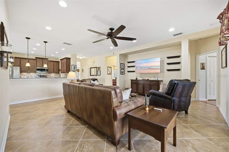 4 bedroom Single Family Residence at 7705 112th Avenue, Copperstone Ph I, Parrish — photo 3