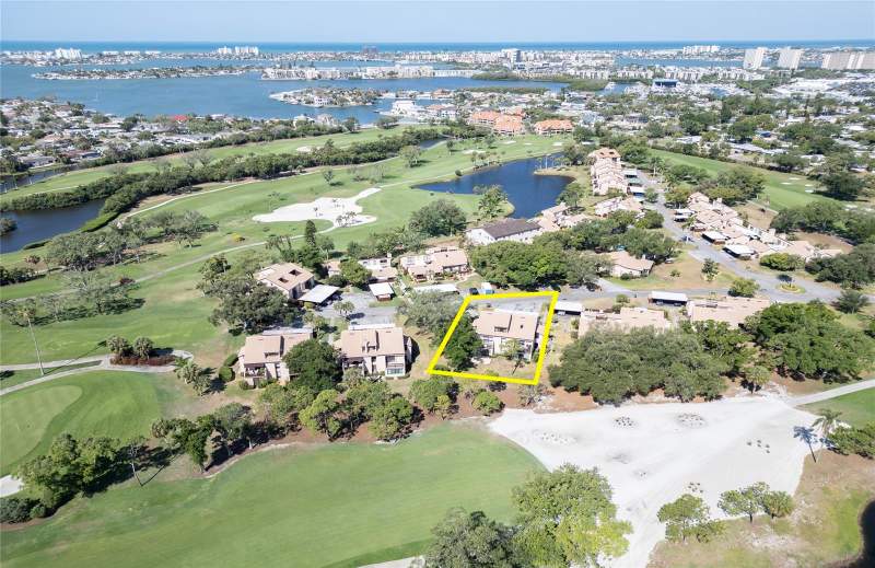 3 bedroom Townhouse at 6305 Pelican Creek Crossing #D, Pelican Creek Village Condo, St Petersburg — photo 2