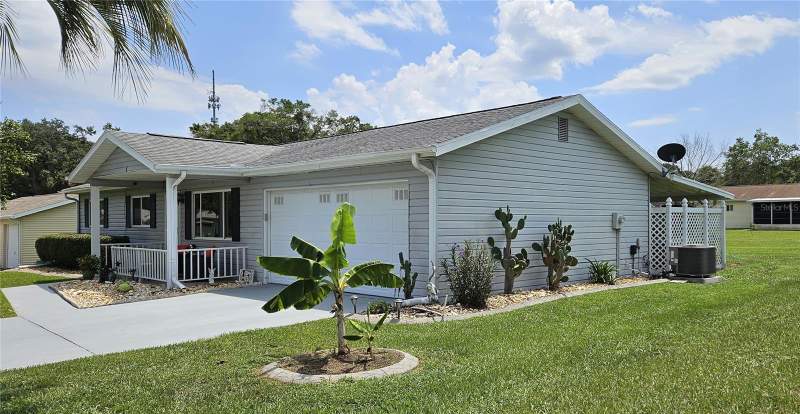 2 bedroom Single Family Residence at 8142 SW 106th Street, Palm Cay, Ocala — photo 2