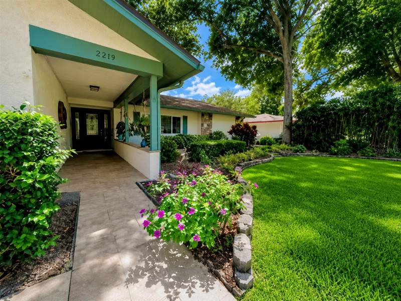 3 bedroom Single Family Residence at 2219 Alice Lane, Lawtons 1st Add, Clearwater — photo 2