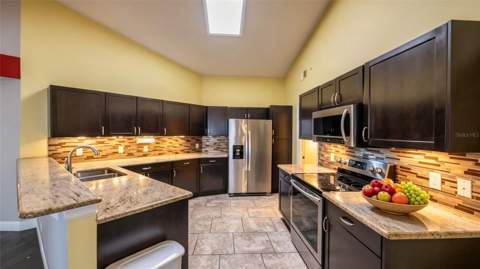 2632 Spring Glen Lane, Apopka FL - photo 7 of 54