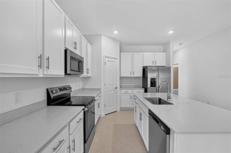 4 bedroom Single Family Residence at 28013 Moonstar Court, Tuckers Pointe Phase 1, Punta Gorda — photo 5
