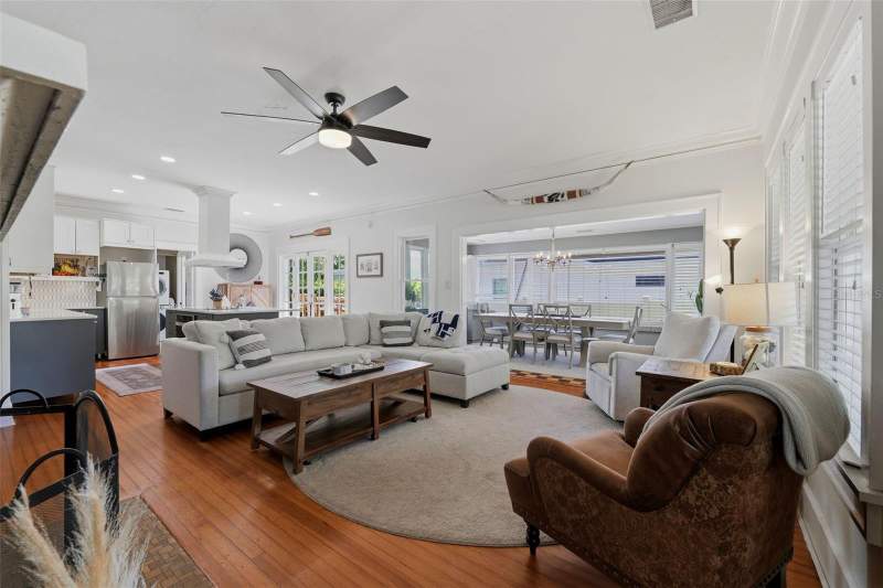 3 bedroom Single Family Residence at 871 17th Avenue, Crescent Lake, St Petersburg — photo 5