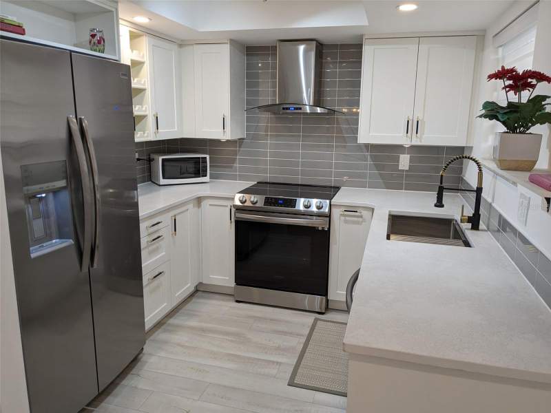 1 bedroom Villa at 1414 58th Street, Meadowcroft Prcl E, Bradenton — photo 3