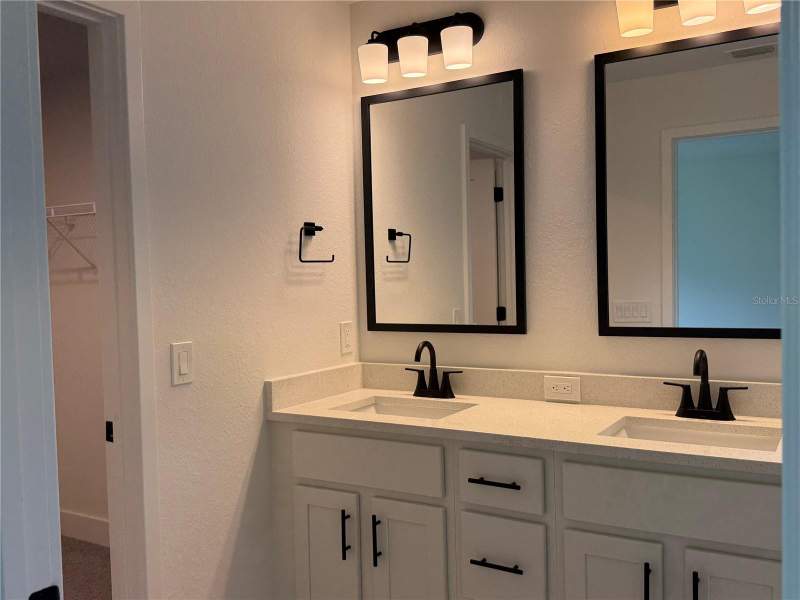 3 bedroom Single Family Residence at 5600 Casanova Avenue, Port Charlotte Sub 18, North Port — photo 4