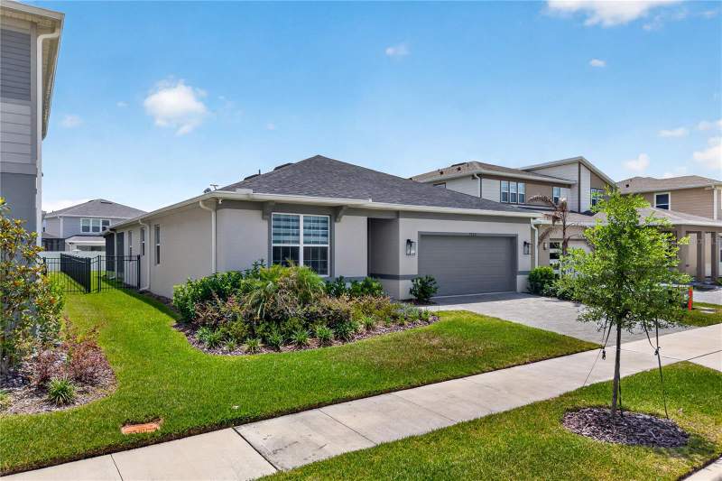 7239 IVY TENDRIL AVENUE home for sale in Everbe
