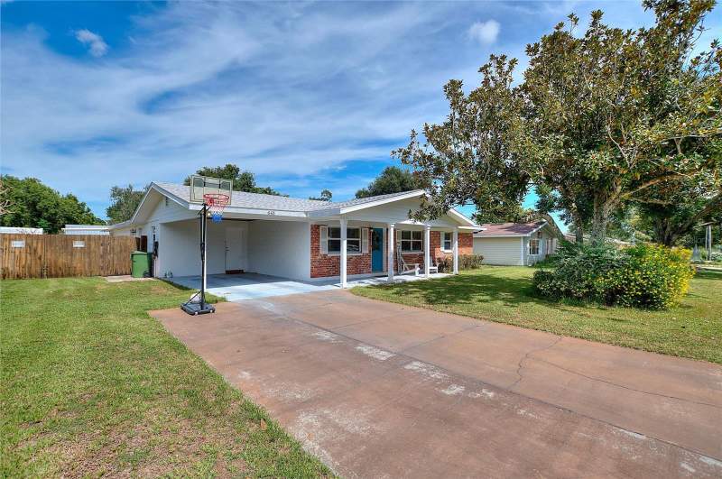 3 bedroom Single Family Residence at 645 Avenue M, Carls Sub, Winter Haven — photo 2