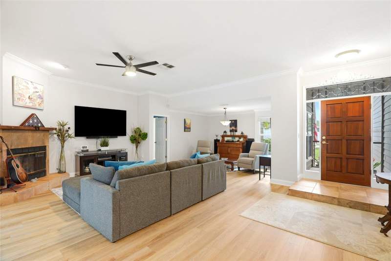 3 bedroom Single Family Residence at 4733 Lake Valencia Boulevard, Lake Valencia -, Palm Harbor — photo 5