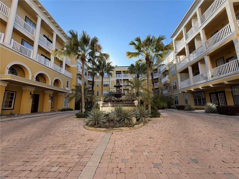 1 bedroom Condominium at 860 N Orange Avenue #301, Park North/Cheney Place, Orlando — photo 3