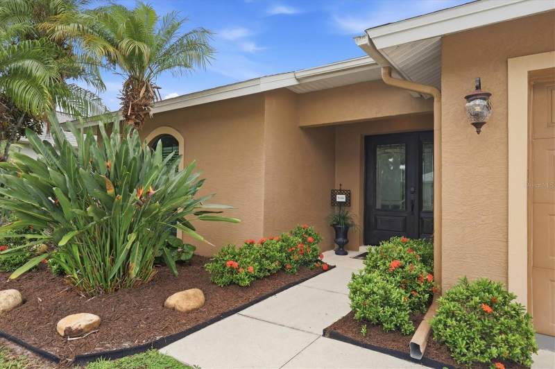 3 bedroom Single Family Residence at 2714 Feiffer Circle, Kensington Oaks, Sarasota — photo 3