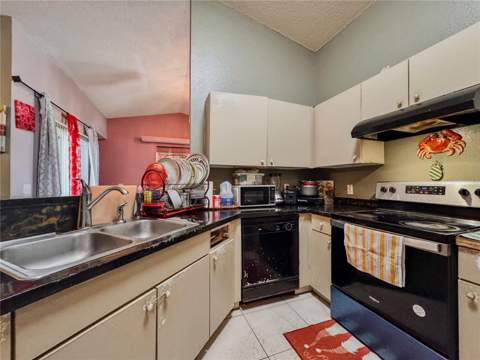 601 Bobcat Lane, Kissimmee FL - photo 11 of 32