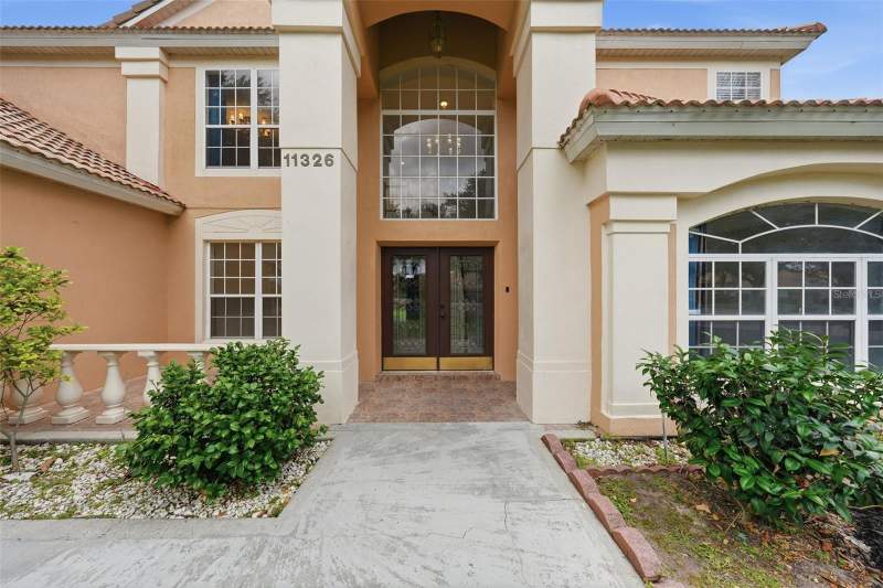 5 bedroom Single Family Residence at 11326 Ledgement Lane, Glenmuir 48 39, Windermere — photo 4