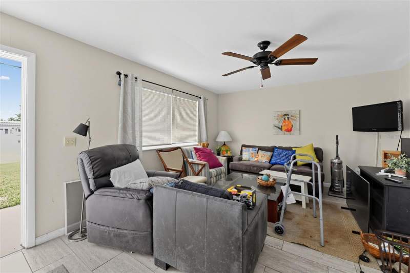1 bedroom Condominium at 205 Kings Boulevard #67, Andover C Condo, Sun City Center — photo 4