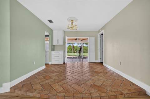 2400 Nuremberg Boulevard, Punta Gorda FL - photo 7 of 42